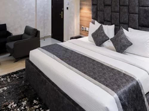 Executive Suite 1