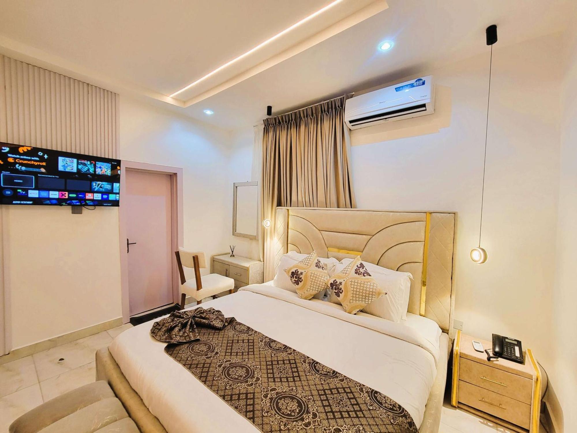 Standard Suite 1