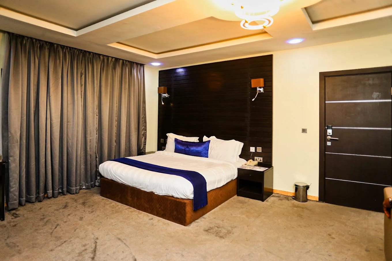 Royal Suites 1