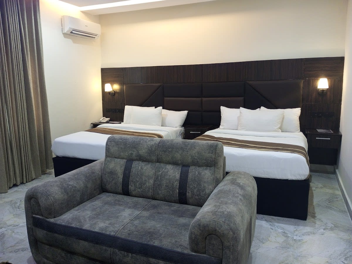 Imperial Suite 1