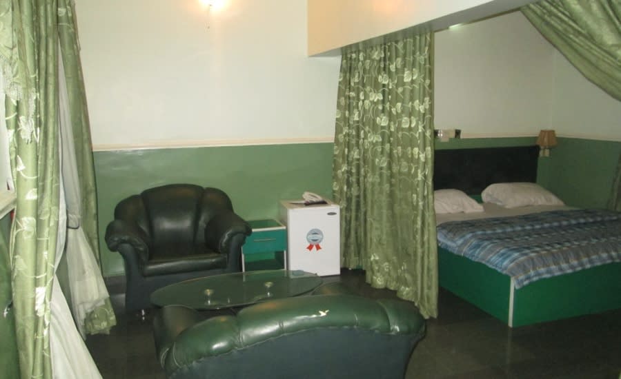 Mini Suite 1