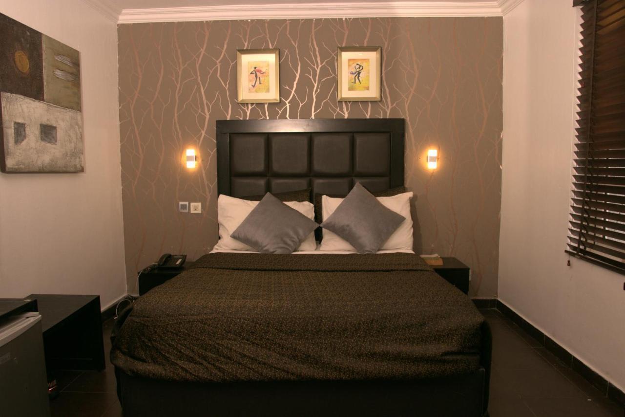 Executive Suite 1