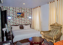 Deluxe Room 1