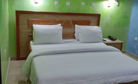 Deluxe Room 1