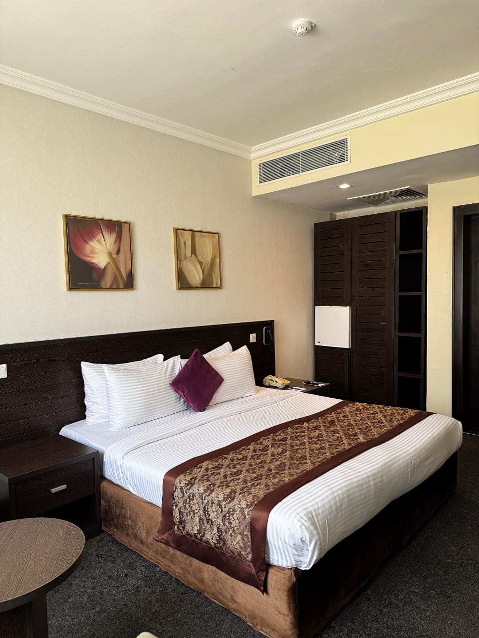Deluxe Room 1