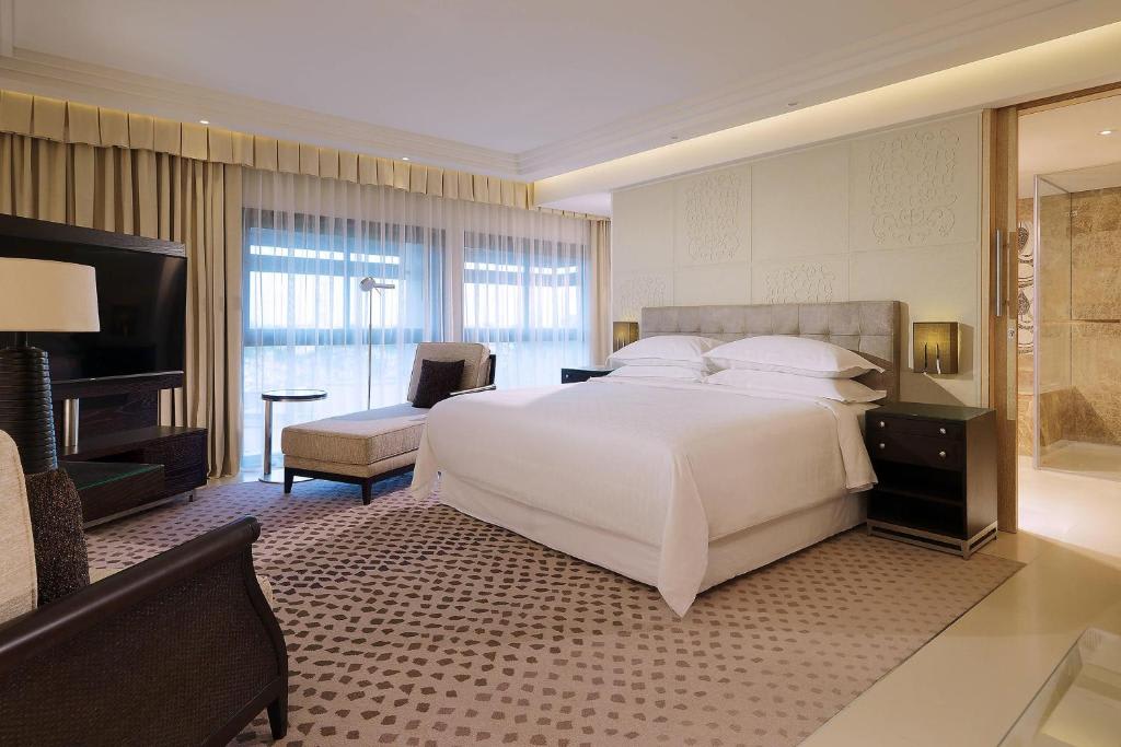 Standard King Room 1