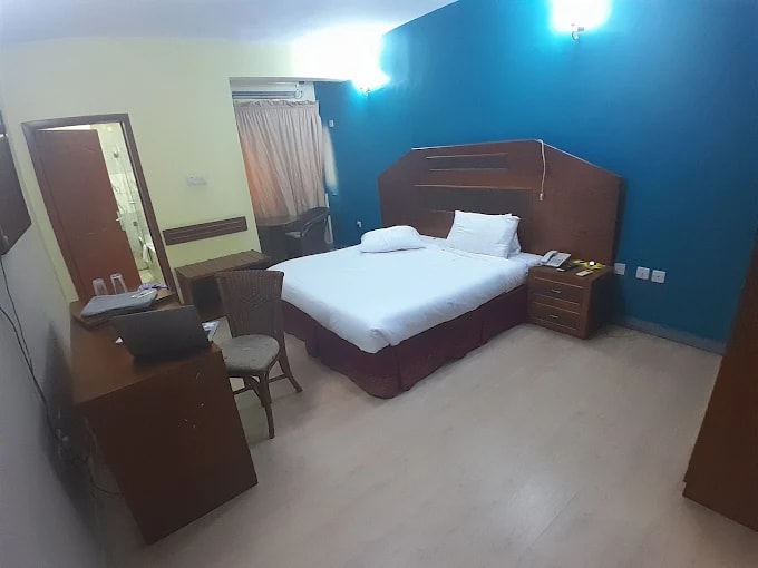 Deluxe Room 1