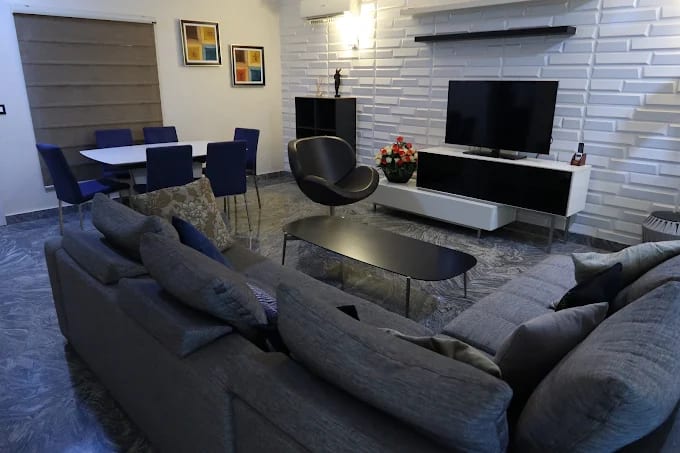 Luther Executive Suite 1 1