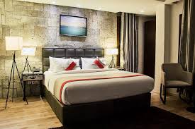 SUITE 1