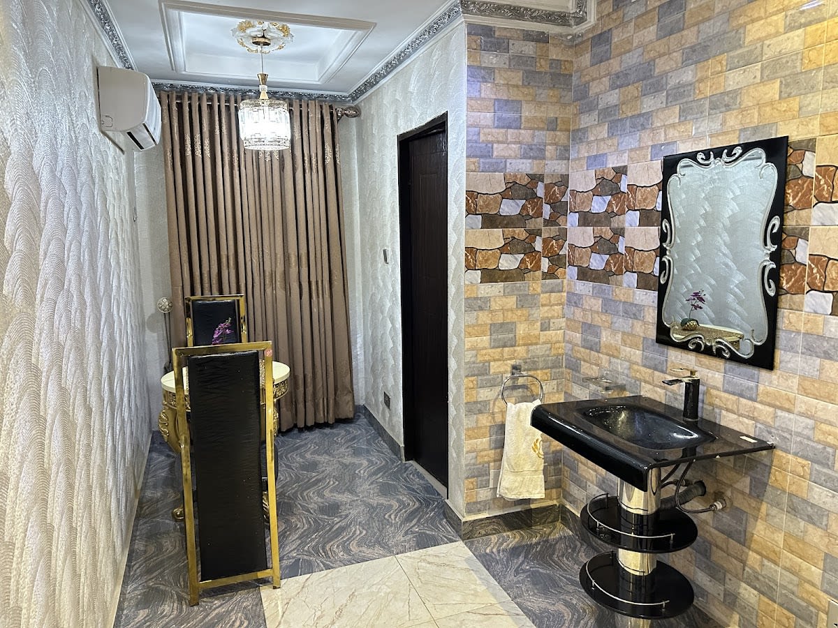 Executive Apartment 1