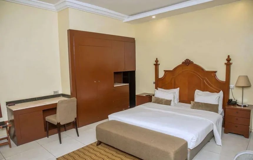 Osunte Lodge (2 Bedroom) 1