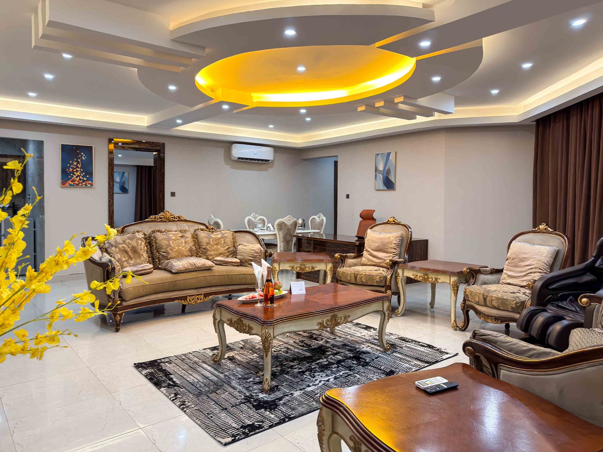 Luxury Room 1
