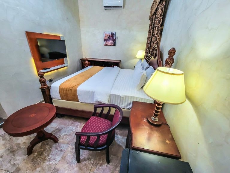 Executive Suites 1
