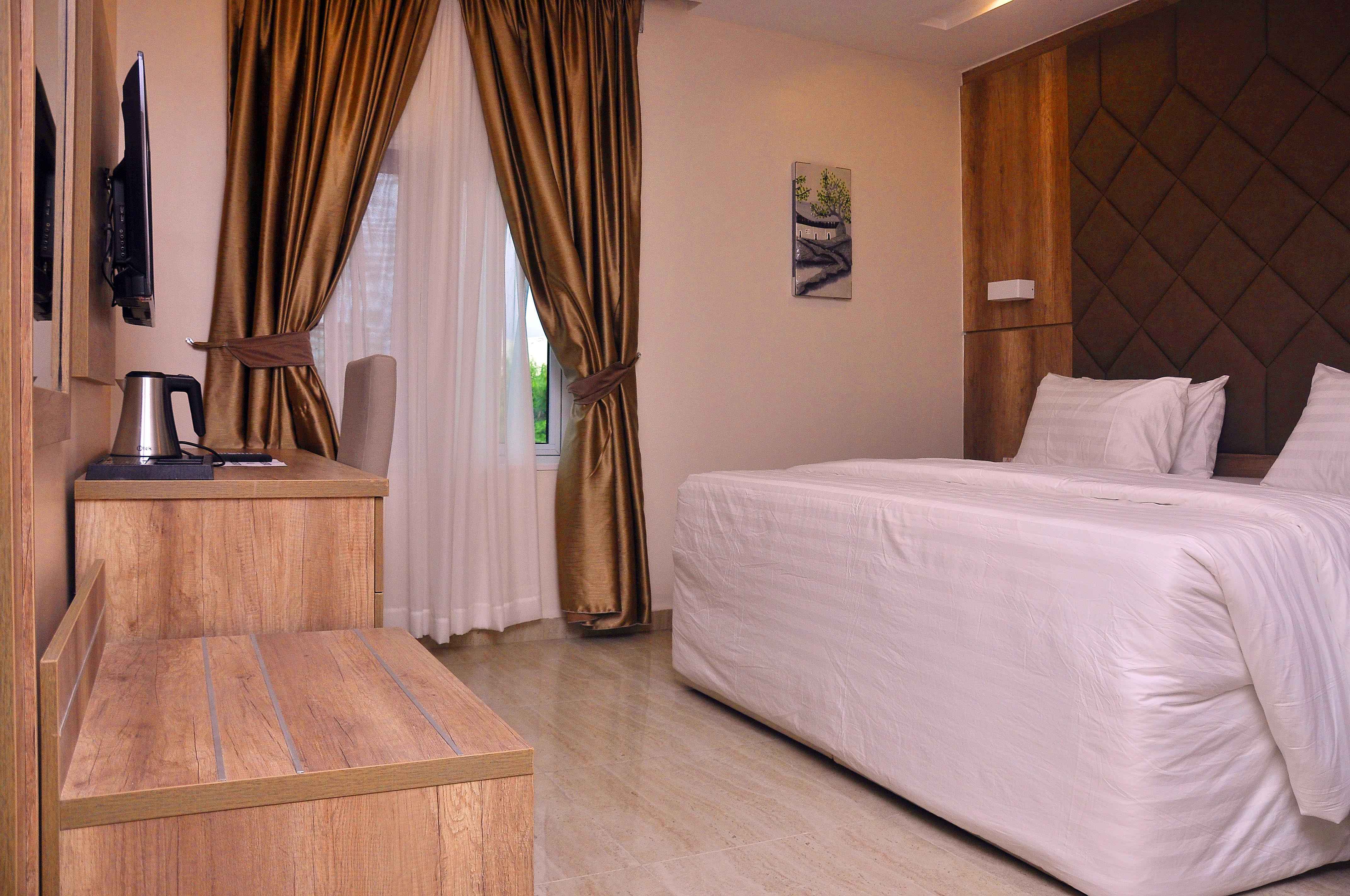 Deluxe Rooms 1