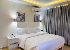Superior Suite 1