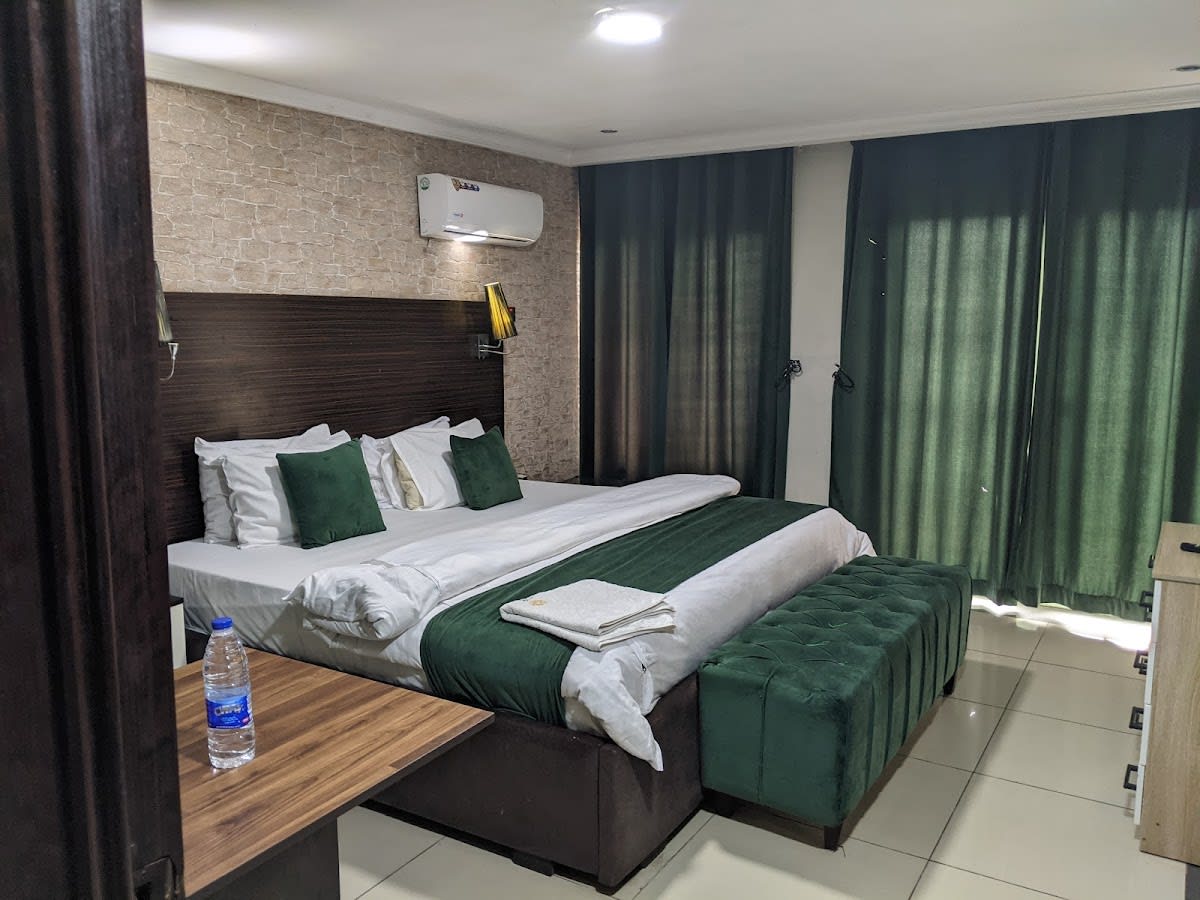 Ambassadorial Suite 1