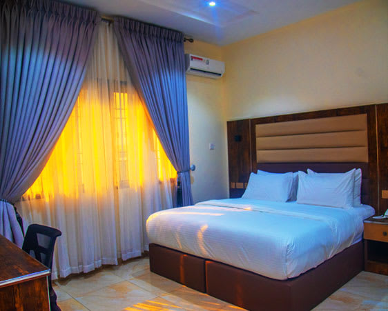 Deluxe Room 1