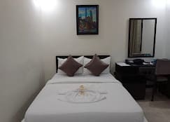 DELUXE – CHOICE GRANDE LAGOS 1