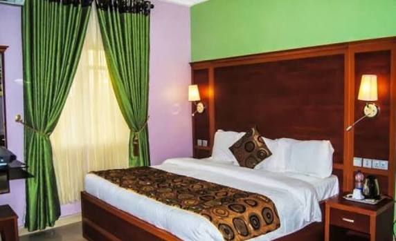 Deluxe room (Copy) 1