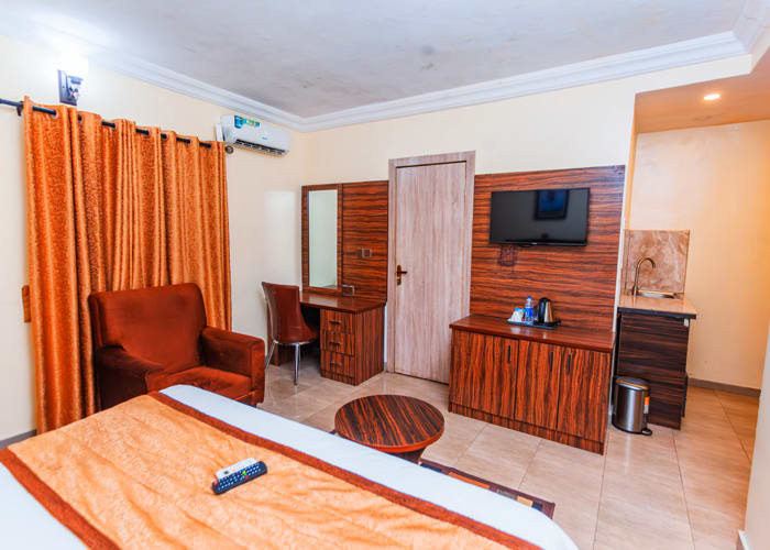 Royal Rooms 1