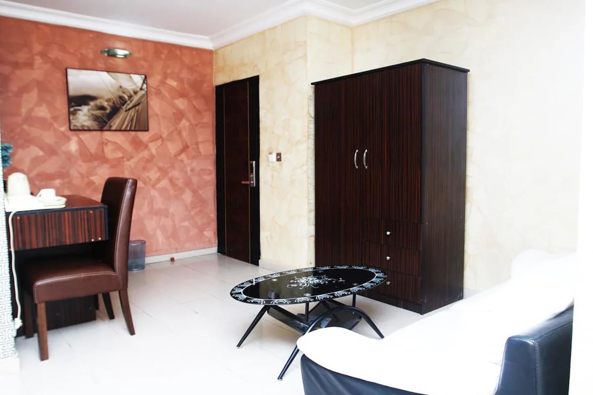 Royal Suites 1