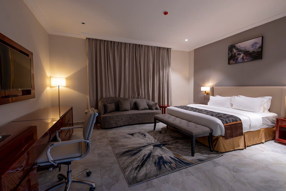Executive Suite 1