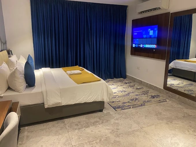 Executive Suite 1