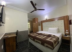 Suite 1