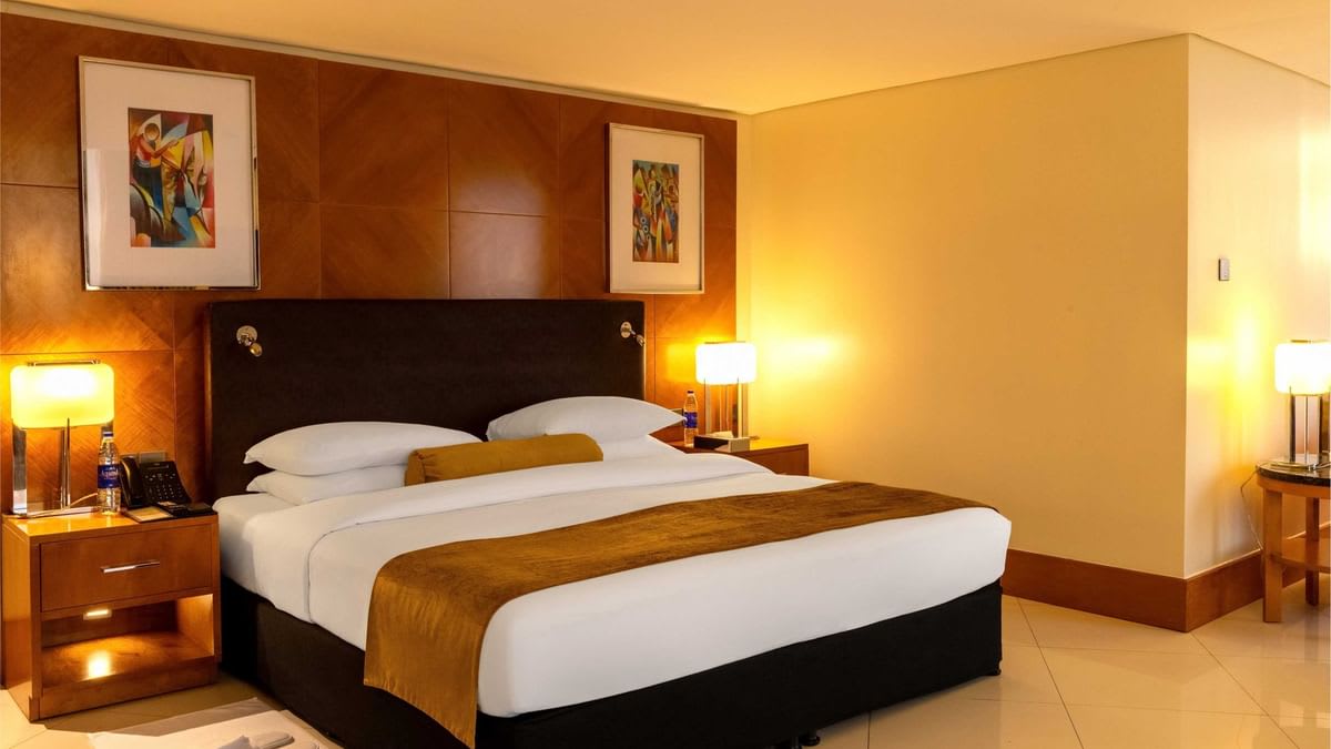 Junior Club Suite 1