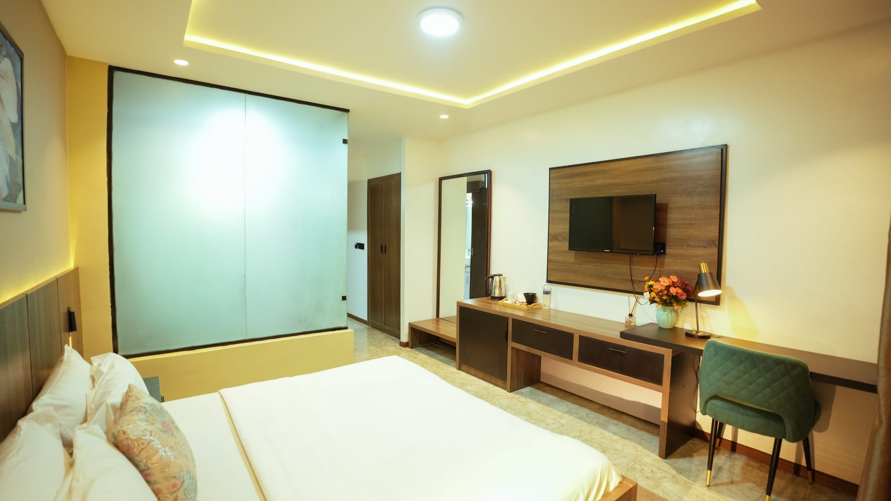 Deluxe Room 1