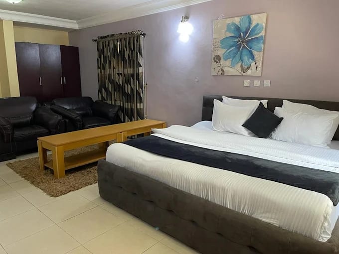 Mini Suite 1
