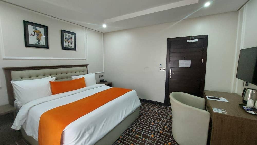Deluxe Room 1