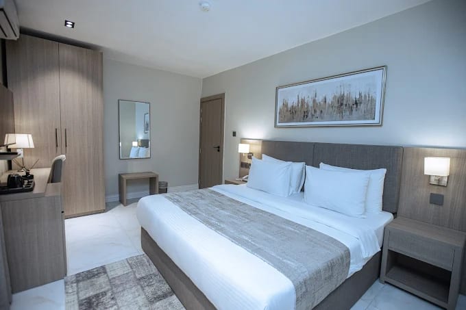 Ambassadorial Suite 1