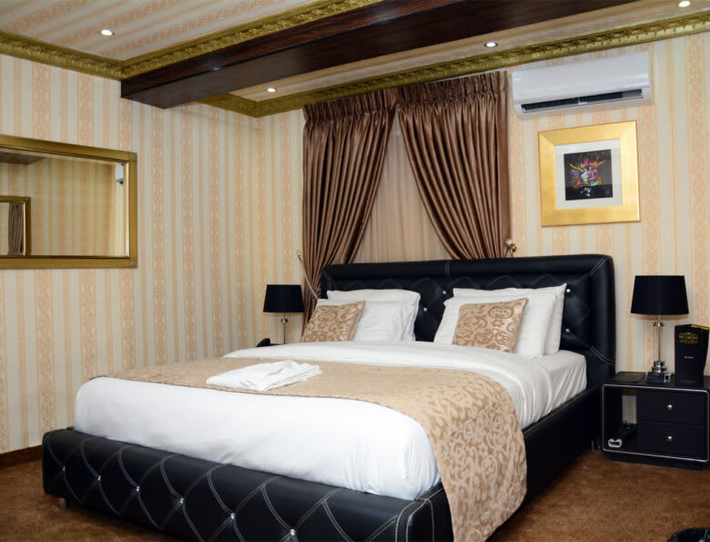 Royal Luxury Rooms 1