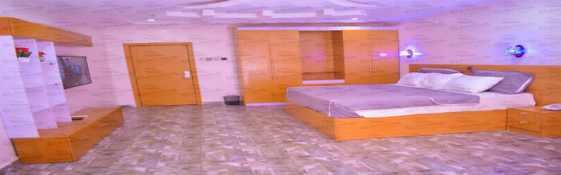 King Suite with Balcony 1