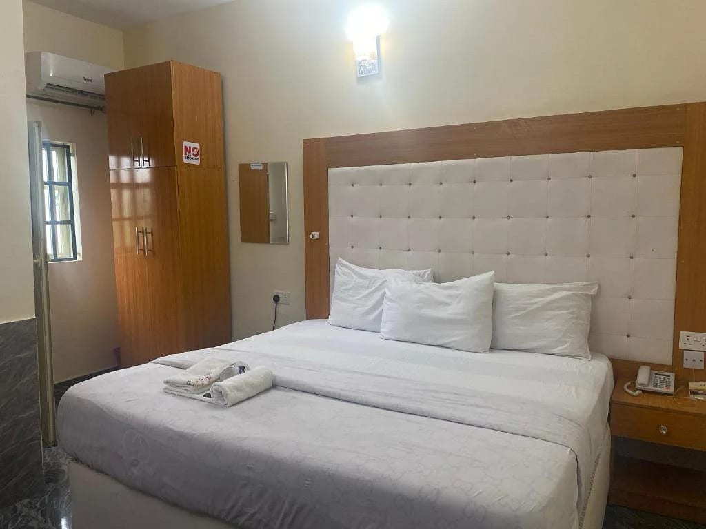Double Room 1