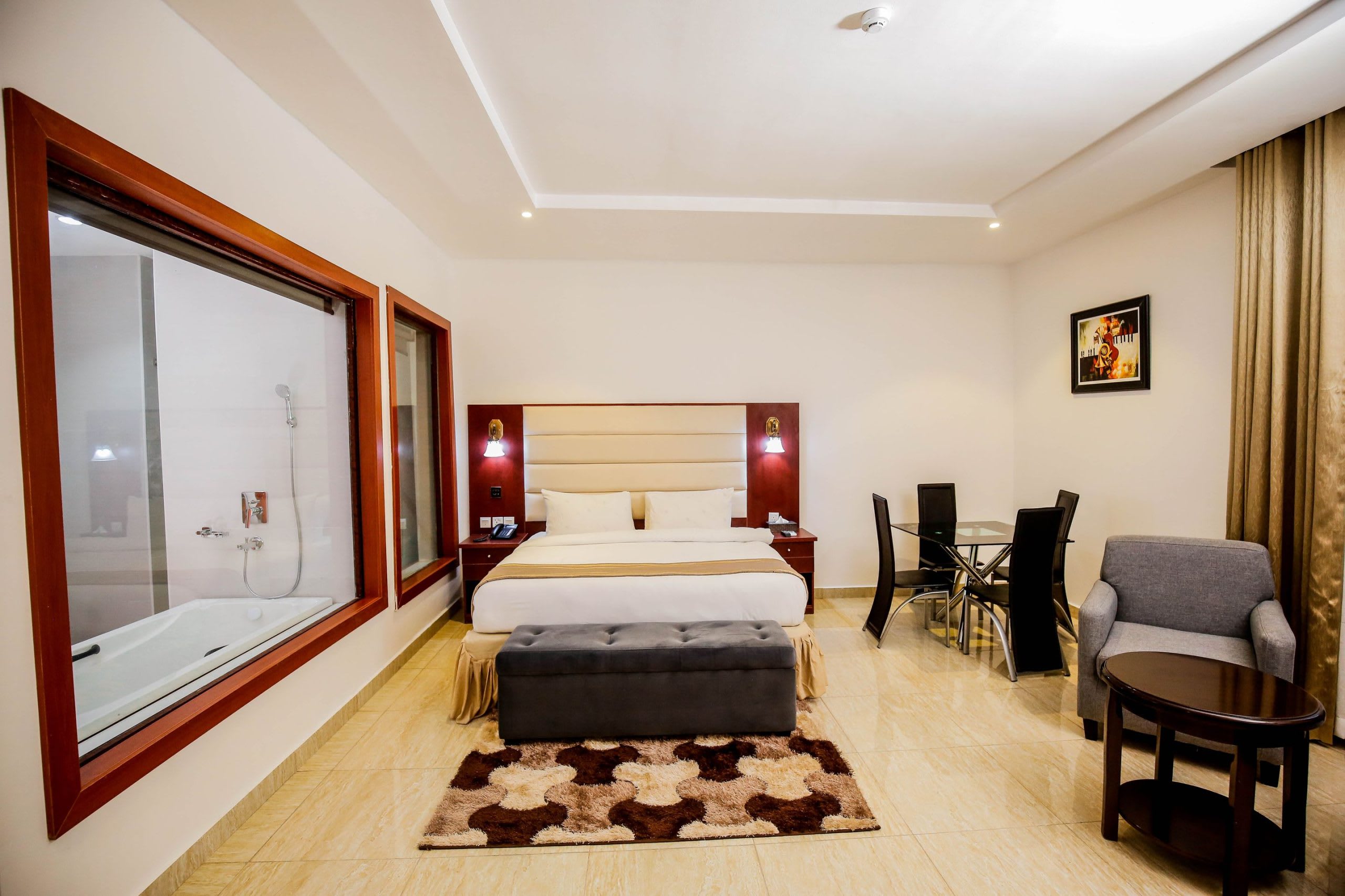 Royal Room 1