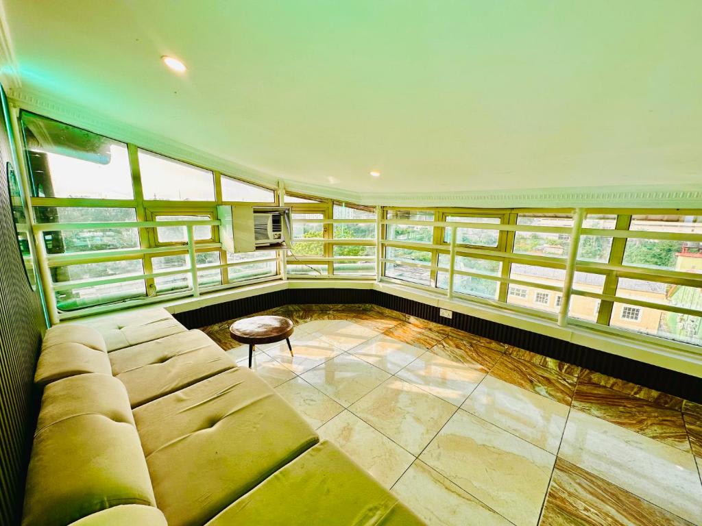 Penthouse 1