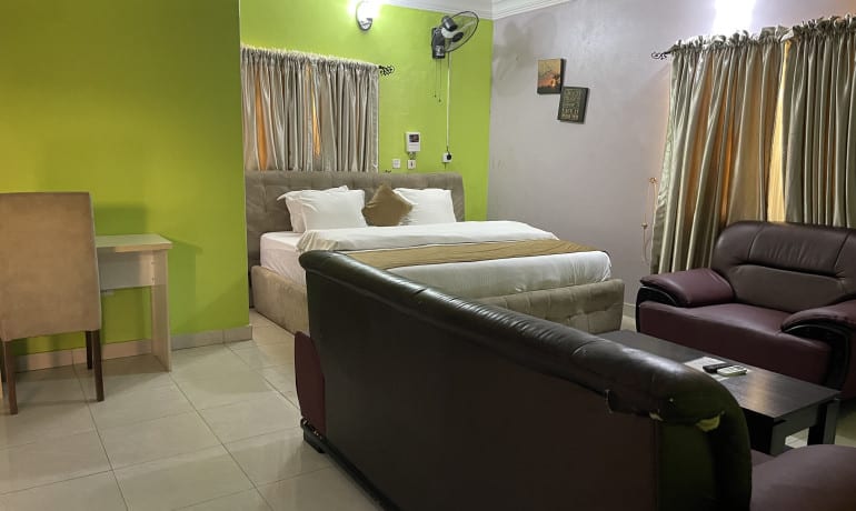 Executive Suites 11 1