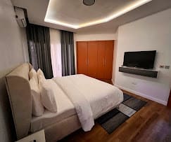 Deluxe One Bedroom 1