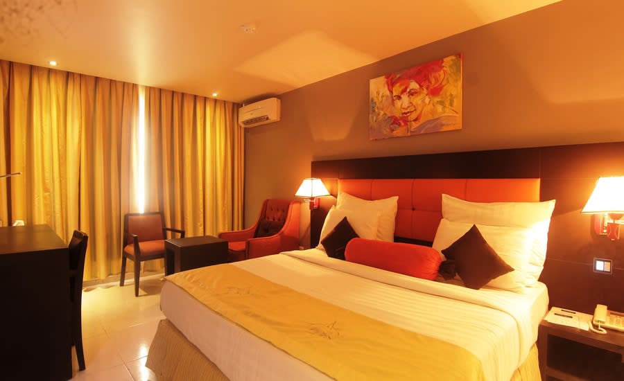 Premier Room 1