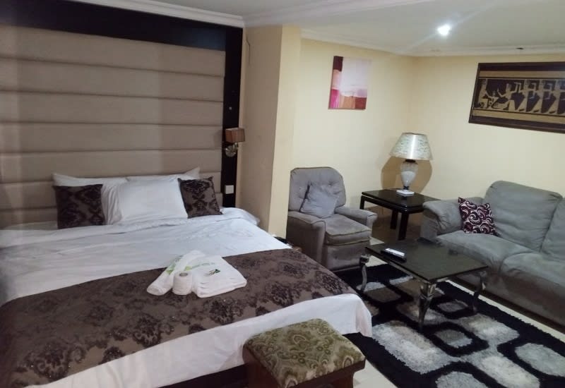 Family Suite 1