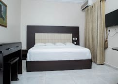 SUPERIOR DELUXE ROOM 1