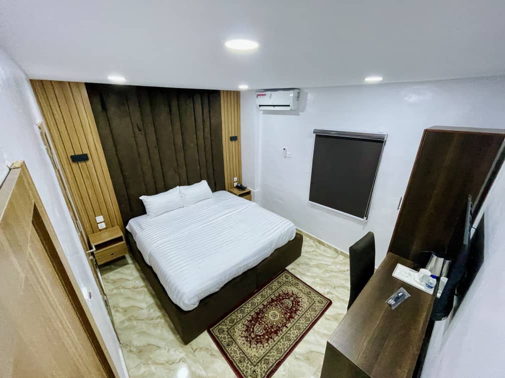 Basic Rooms 1
