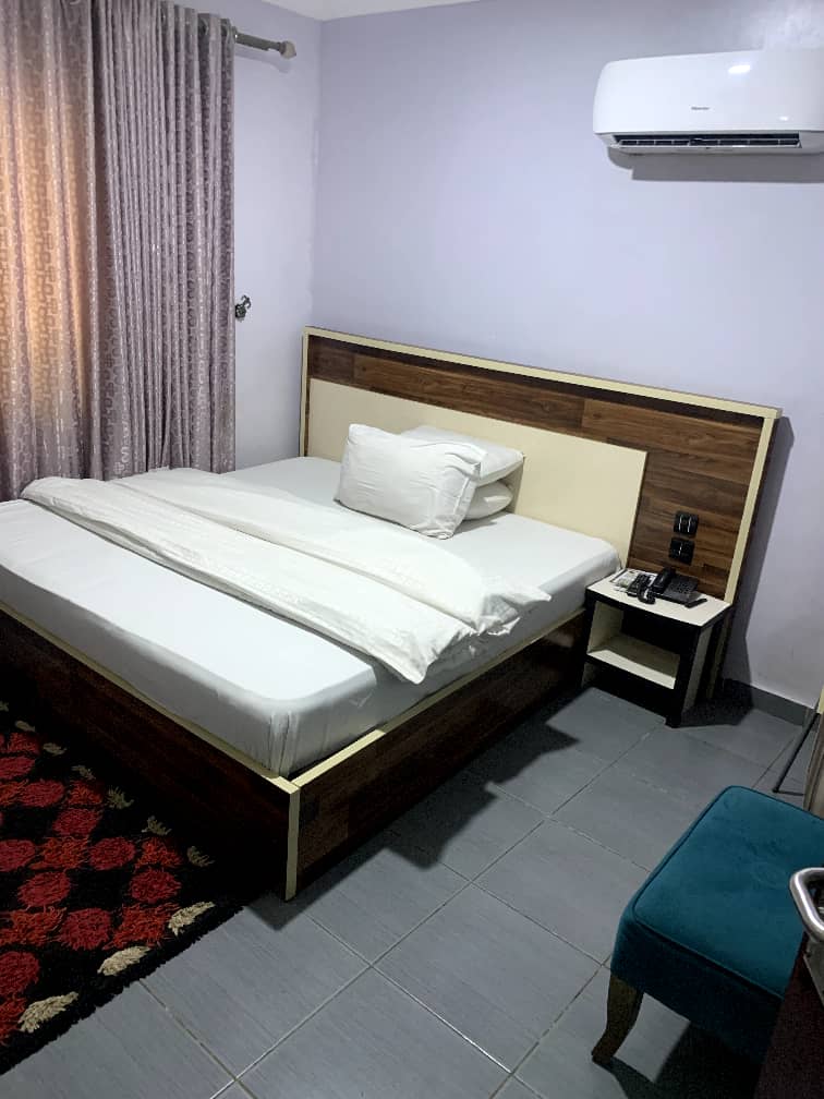 Standard Room Ado 1