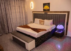 Executive Room 1