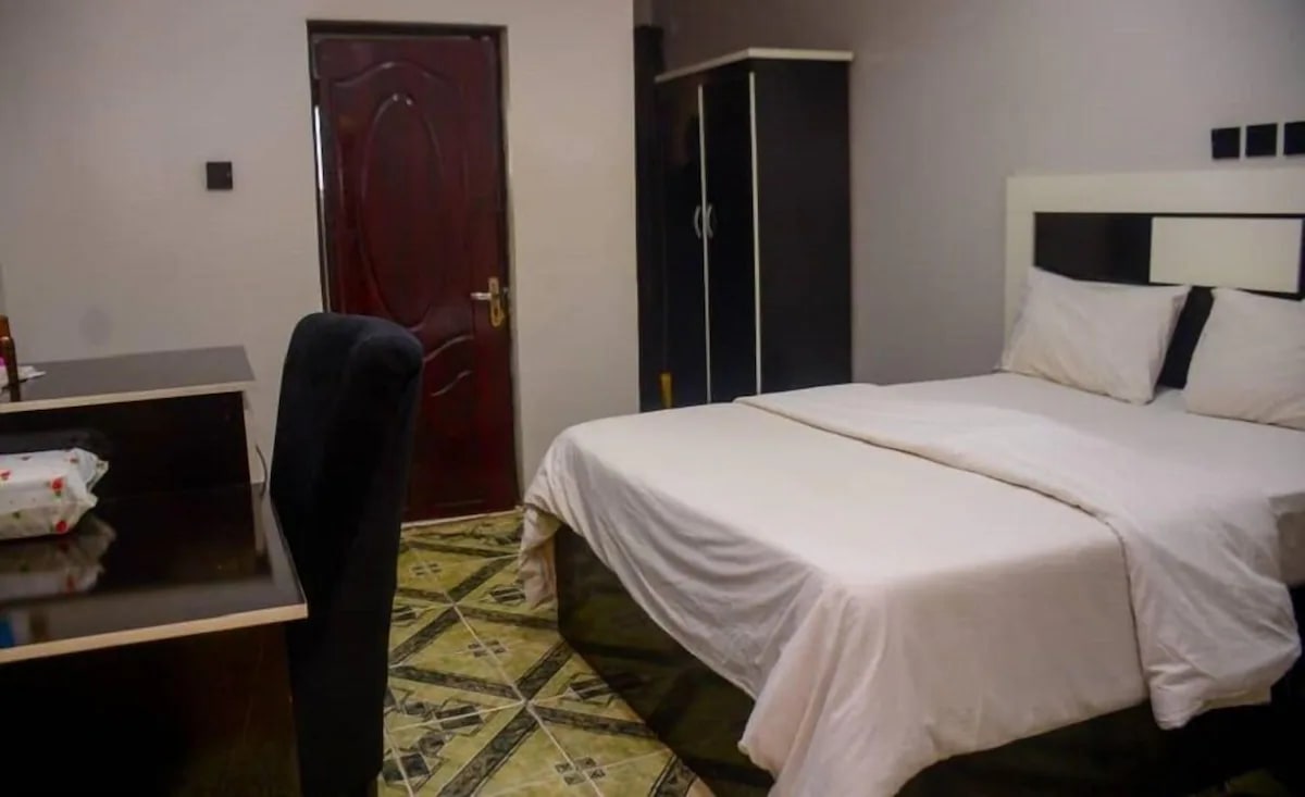 Standard Suite 1