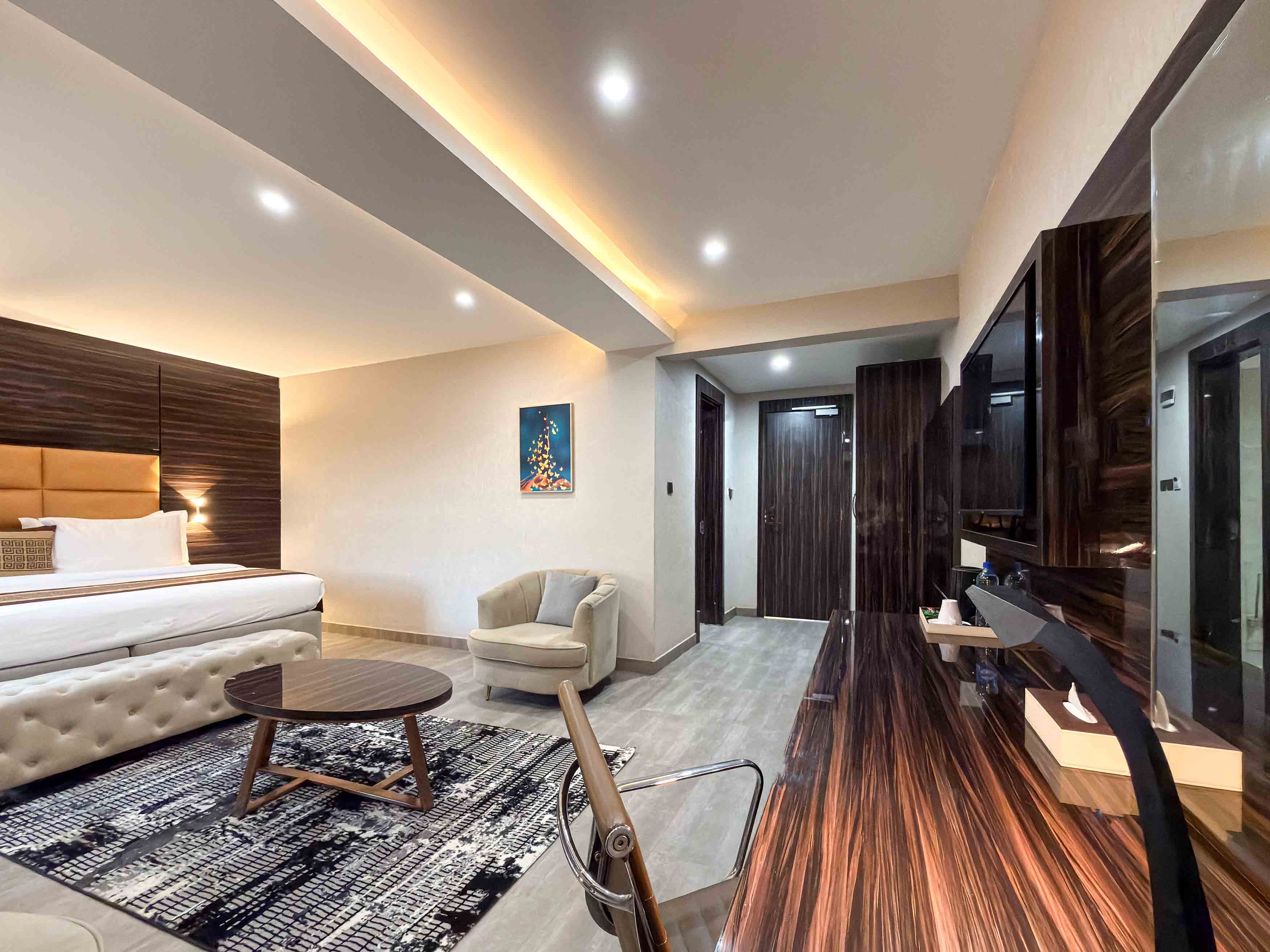 Diplomatic Suite 1
