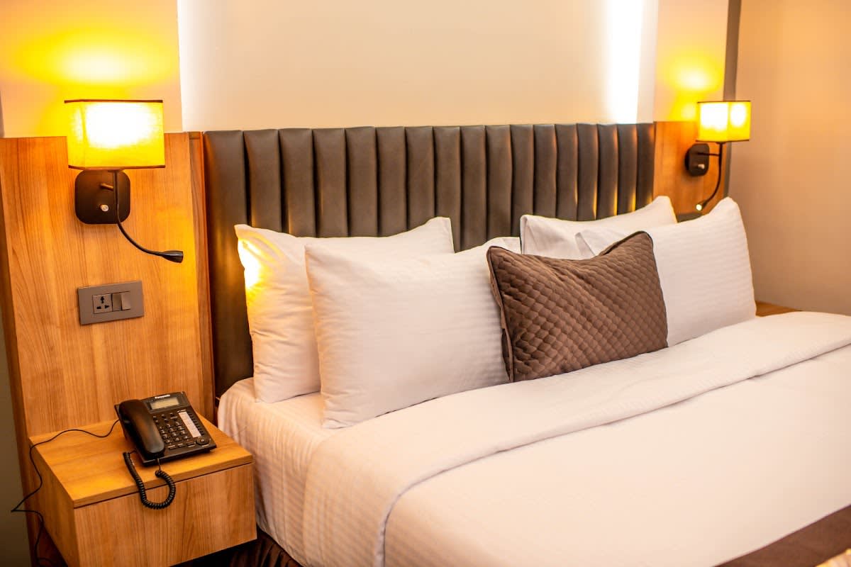 Deluxe Room 1