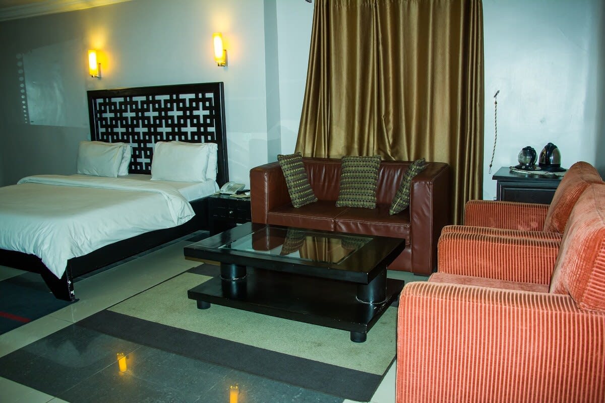 Diplomatic Room 1
